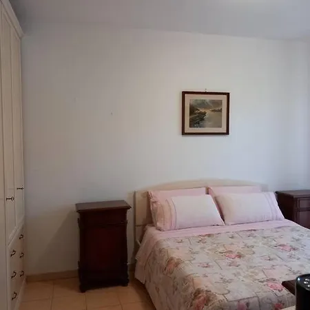 Con Wifi, Giardino Recintato Di 135m2 * Altidona